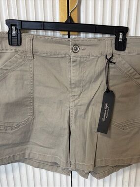 Women's Tan Cargo Shorts with Front Patch Pockets